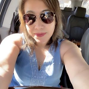 Meet your Posher, Luz